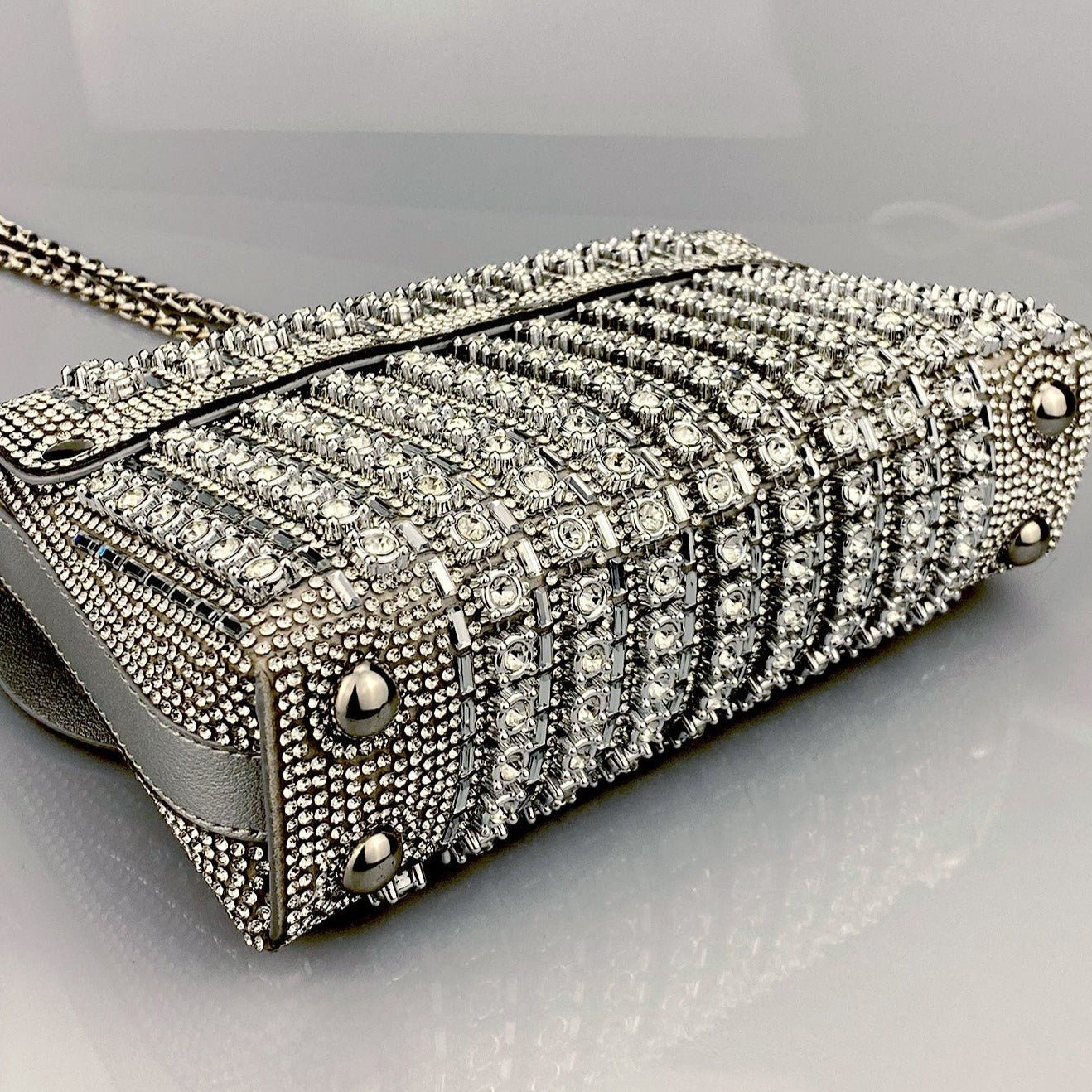 Aeris | Luxury Turquoise Crystal Evening Bag – Bold & Elegant Statement Piece - in Blue | Arvea Bags