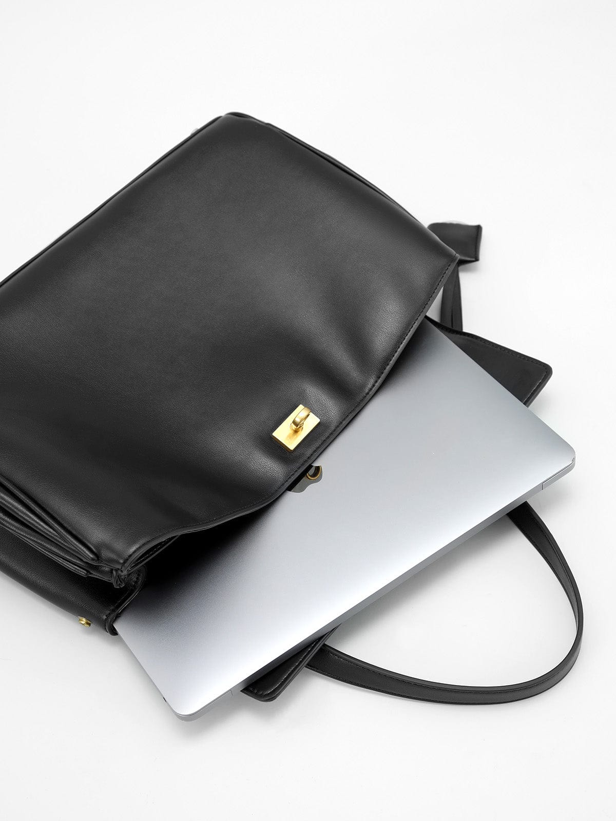 Amelia | Black Structured Leather Handbag – Elegant & Timeless - in Black | Arvea Bags