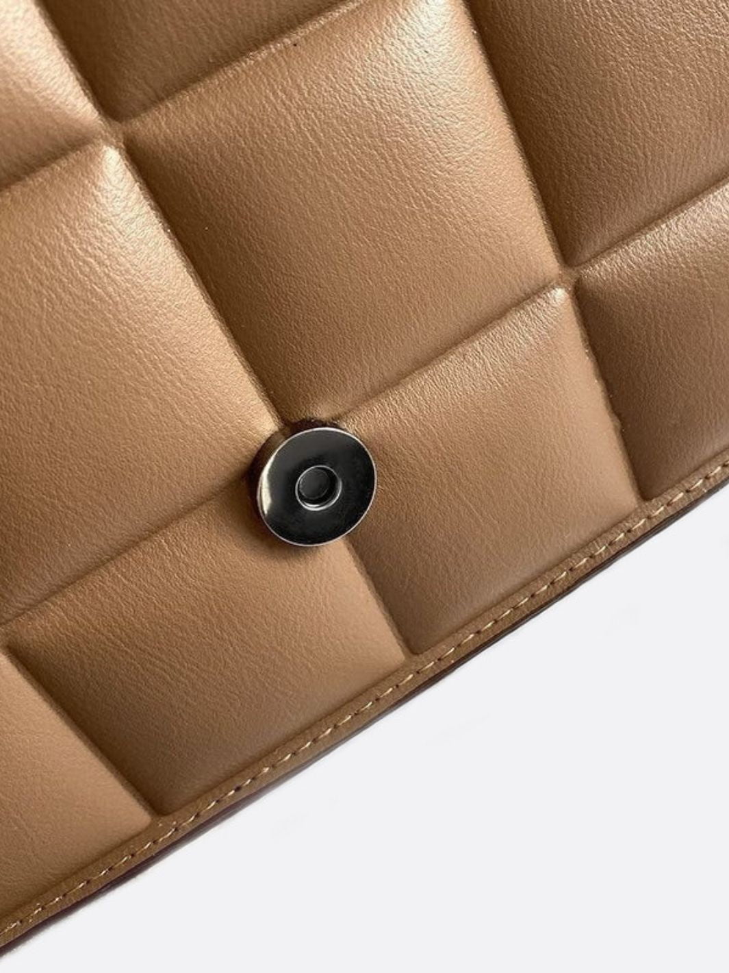 Aurora Quilted Statement Bag – Structured Handbag with Chain Detail & Top Handle - in Light Brown | Arvea Bags