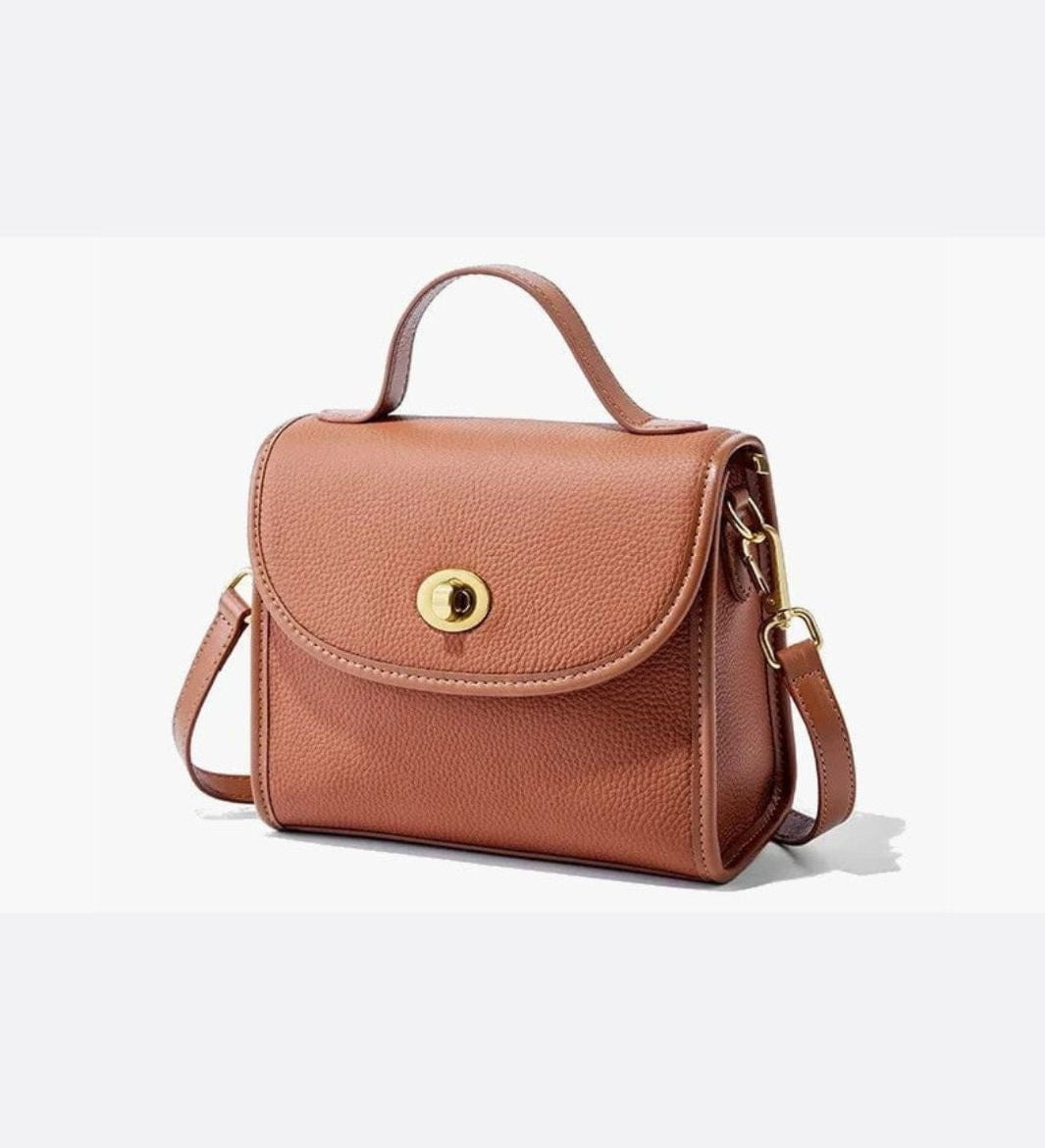 Aurora Signature Trapeze Bag – Structured Handbag with Turn - Lock Closure - in Camel | Arvea Bags