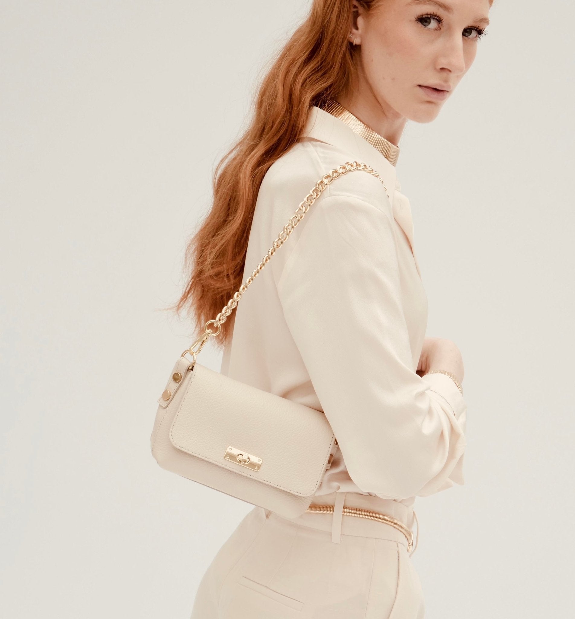 Azariah | Elegant Gold Chain Strap – Luxe & Versatile Accessory - in Gold | Arvea Bags