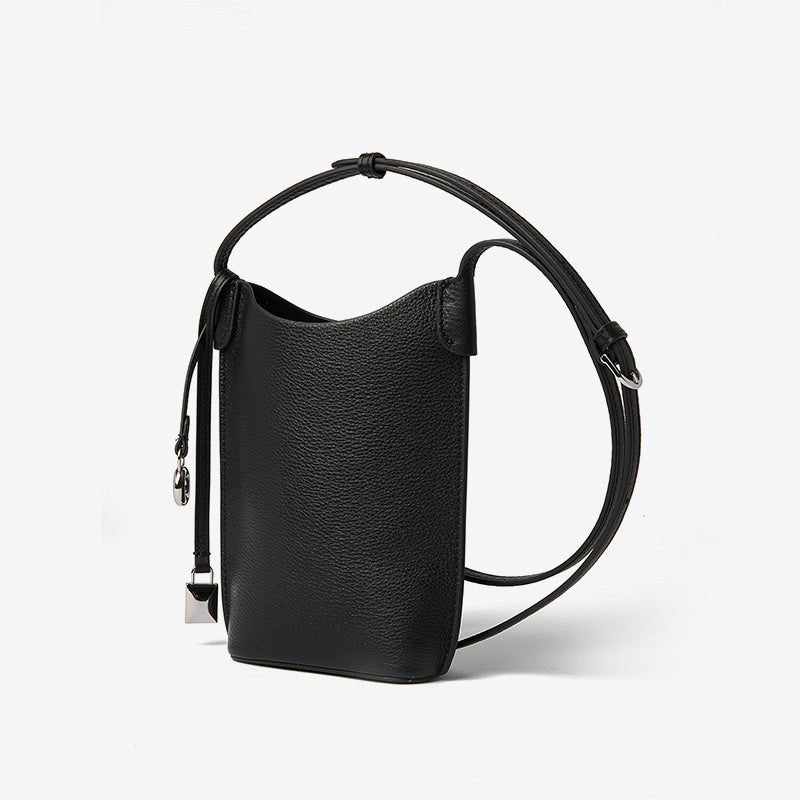 Aziel | Leather Crossbody Bag – Minimalist Elegance & Everyday Versatility - in Black | Arvea Bags