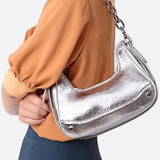 Baguette bag with chain strap and metallic finish - in Silver | Arvea Bags
