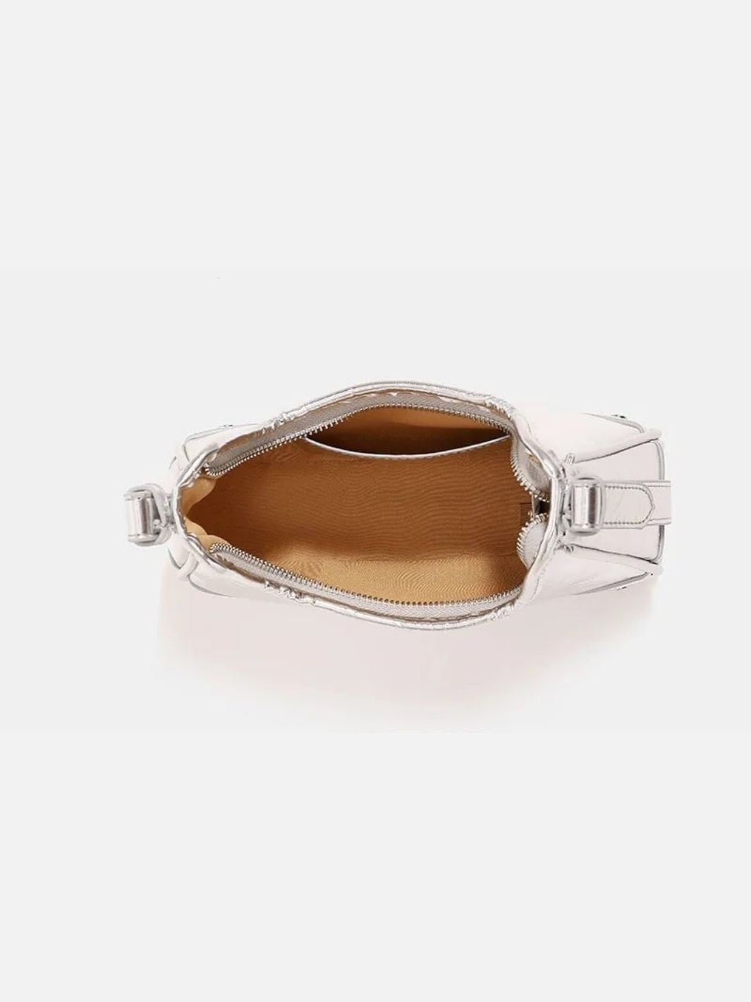 Baguette bag with chain strap and metallic finish - in Silver | Arvea Bags