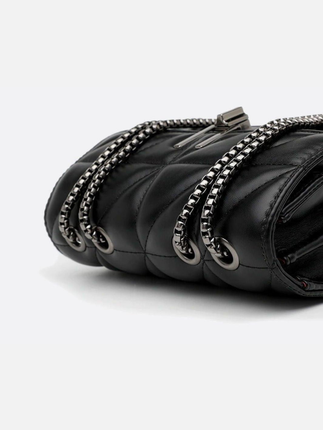 Black Quilted Leather Shoulder Bag – Chain Strap Evening Crossbody - in Black | Arvea Bags