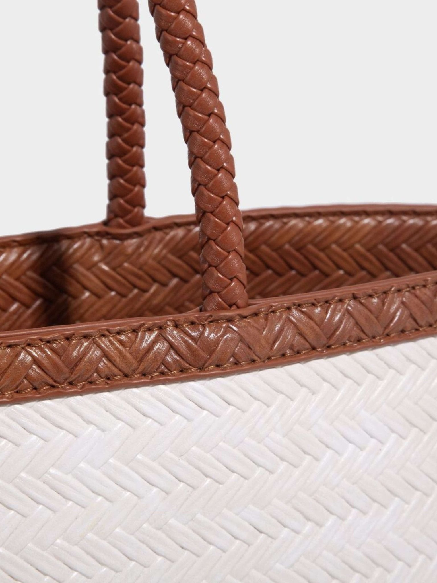 Braided Tote Bag with Removable Strap – Stylish Everyday Handbag with Charm - in White | Arvea Bags