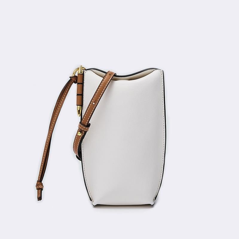 Briselle | Leather Crossbody Bag – Elegant Simplicity & Modern Charm - in Light Beige | Arvea Bags