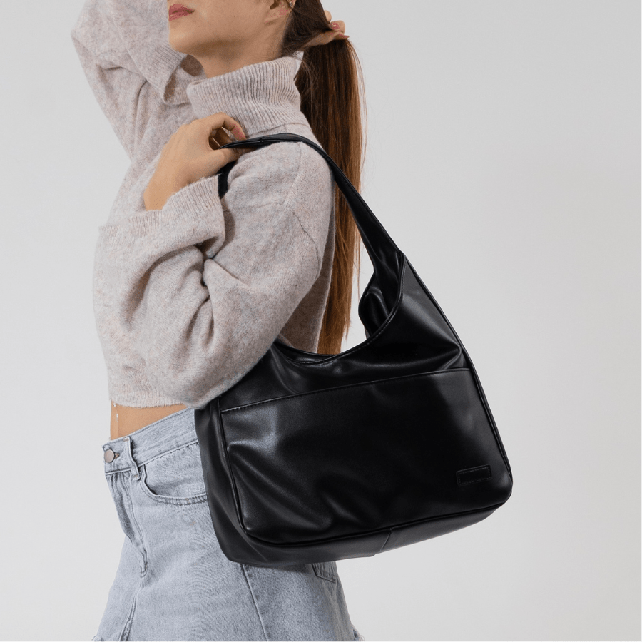 Caitriona | Trendy Leather Shoulder Bag – Stylish & Spacious - in Black | Arvea Bags
