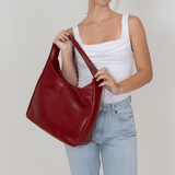 Caitriona | Trendy Leather Shoulder Bag – Stylish & Spacious - in Bordeaux red | Arvea Bags