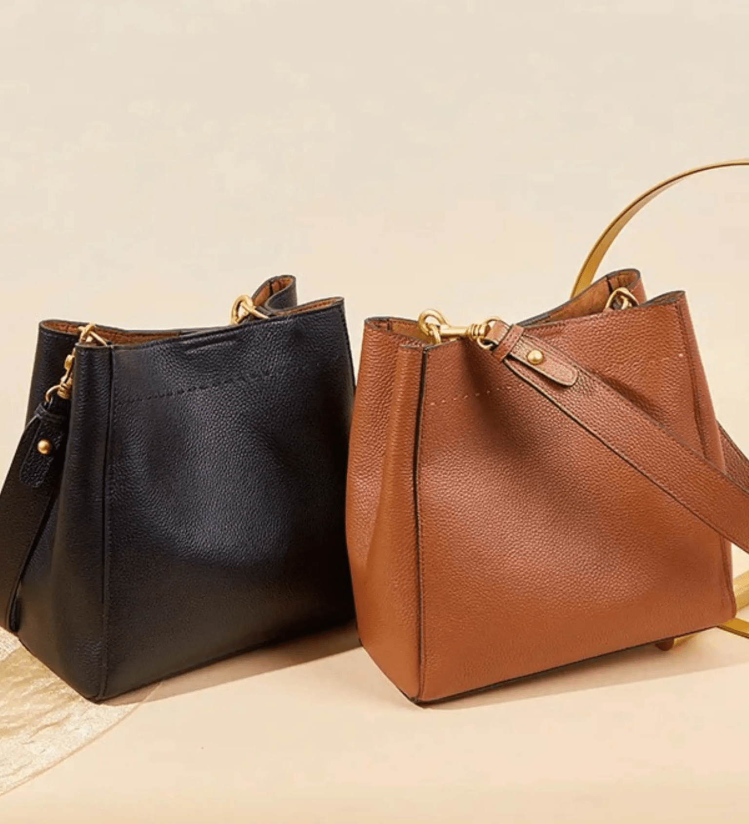 Camille | Luxe Brown Leather Bucket Bag – Classic & Versatile - in Black | Arvea Bags