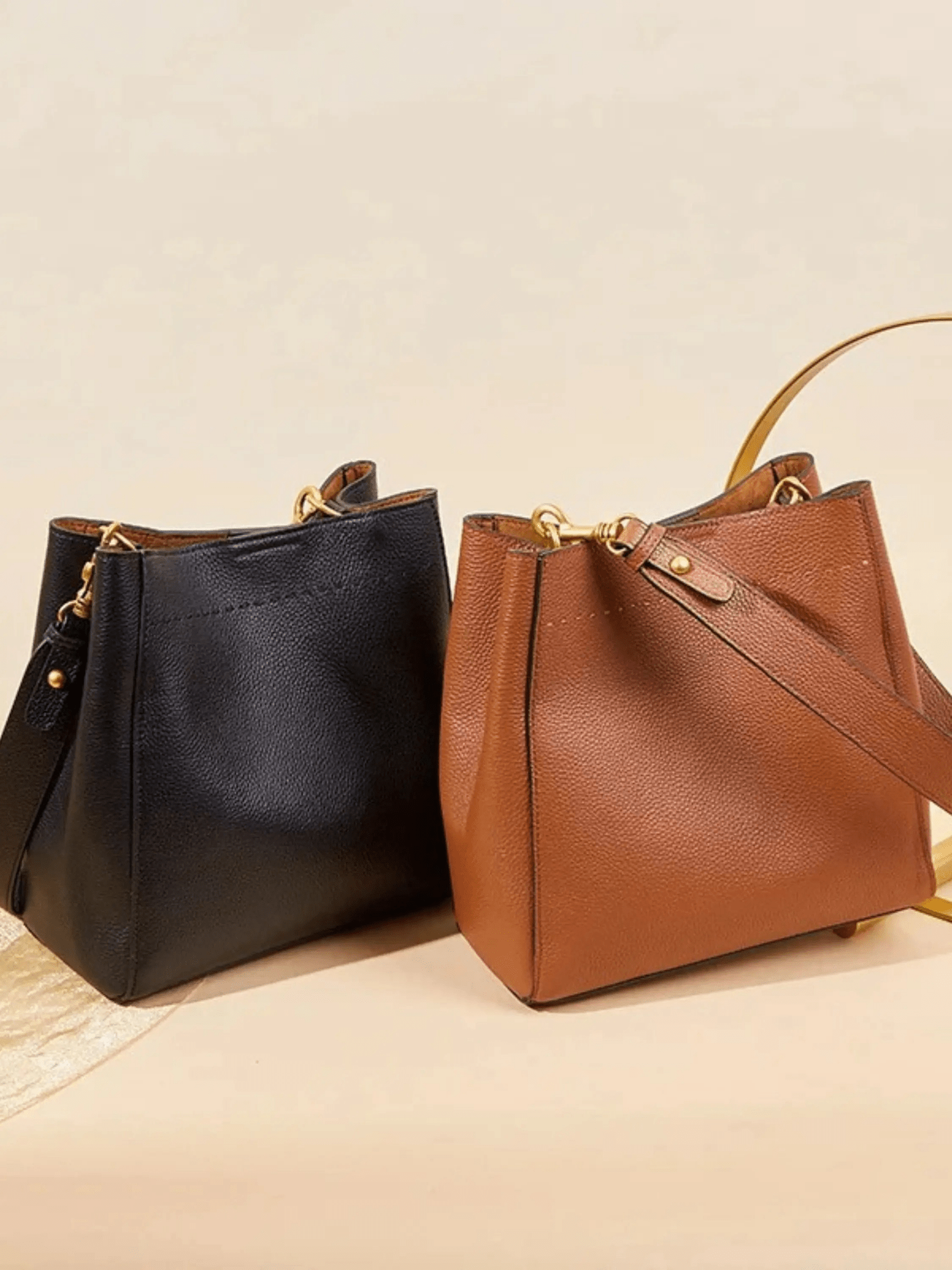 Camille | Luxe Brown Leather Bucket Bag – Classic & Versatile - in Black | Arvea Bags