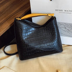Crocodile Pattern Top - Handle Bag – Elegant Crossbody and Shoulder Handbag - in Black | Arvea Bags