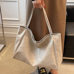Diane Shopper Bag – Spacious Tote Handbag with Minimalist Design - in Black | Arvea Bags