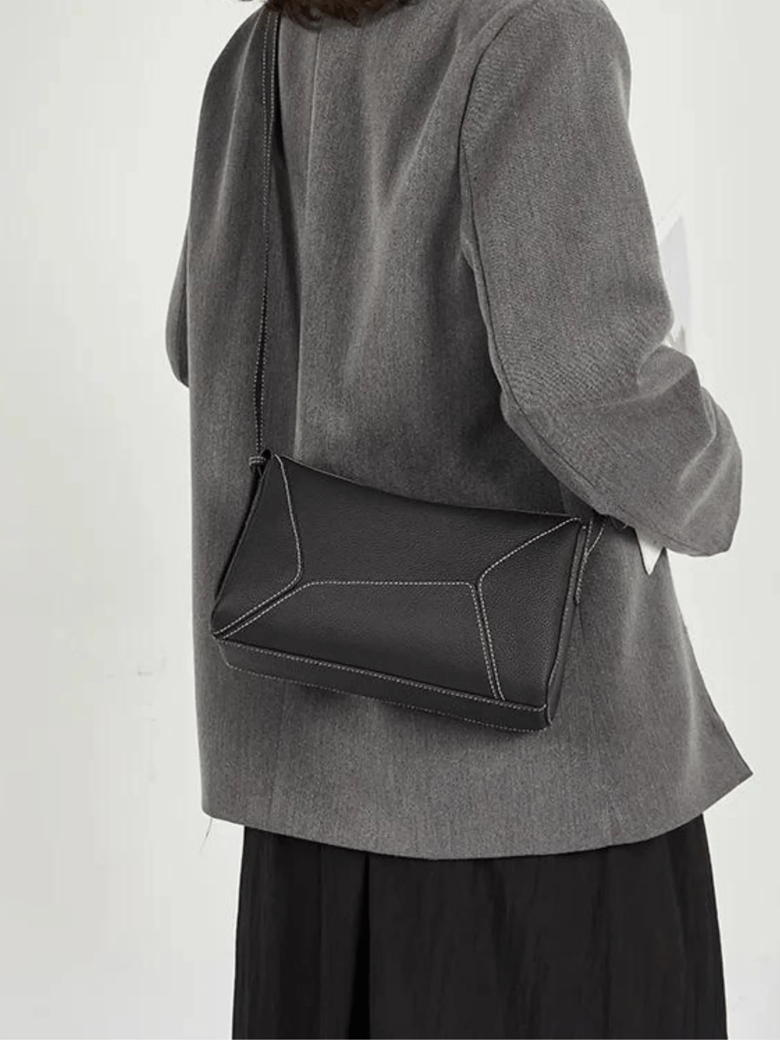 Elarielle | Contemporary Taupe Leather Shoulder Bag – Sleek & Versatile - in Blue | Arvea Bags