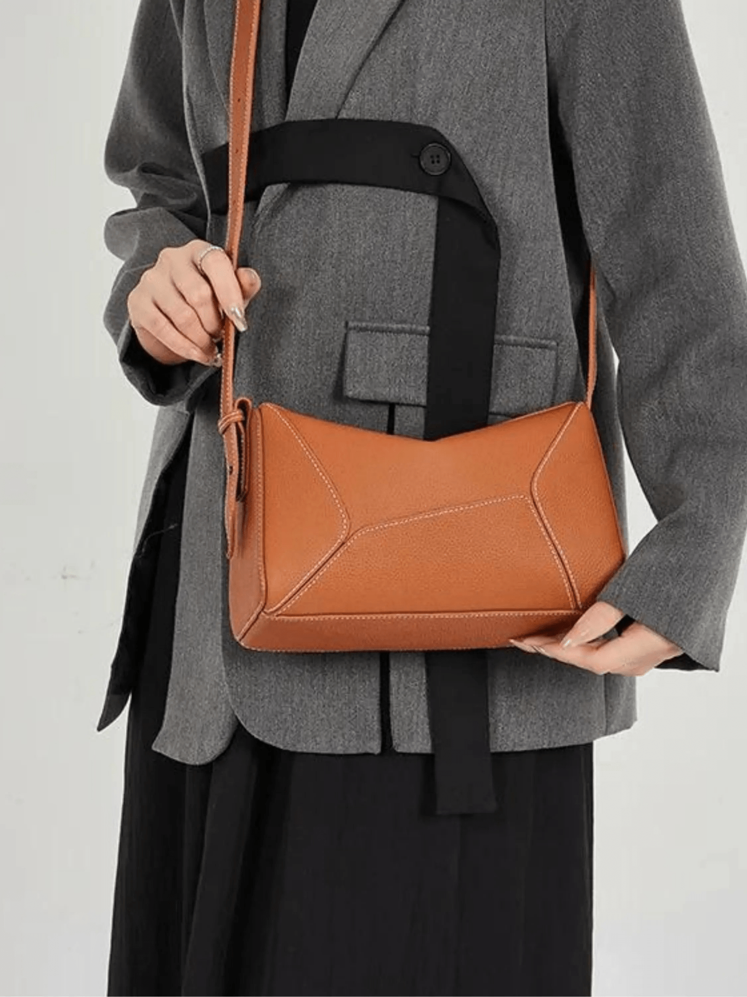 Elarielle | Contemporary Taupe Leather Shoulder Bag – Sleek & Versatile - in Blue | Arvea Bags