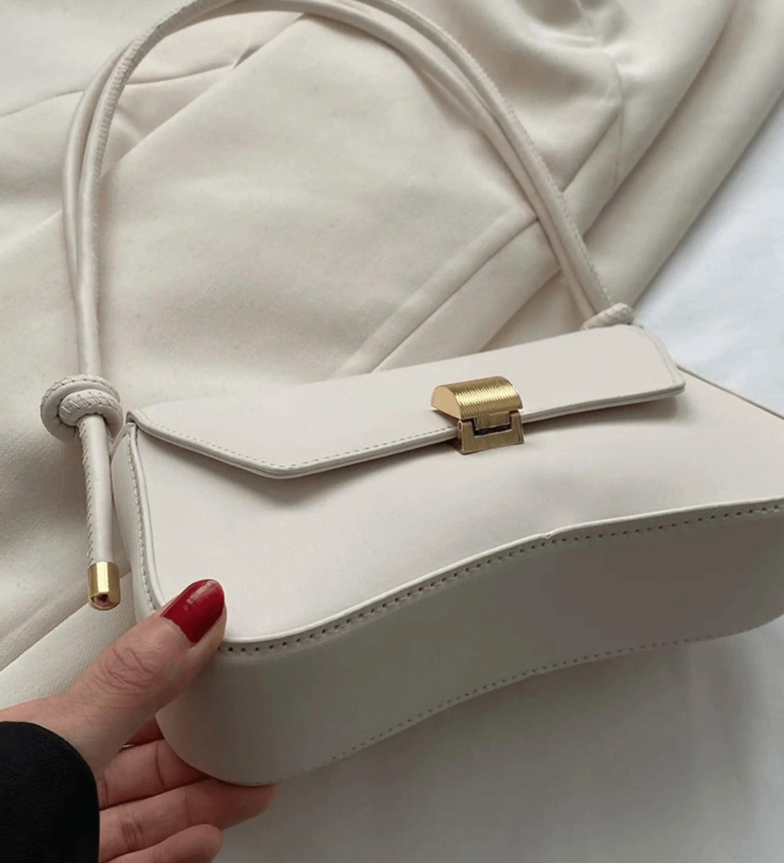 Elise | White Minimalist Shoulder Bag – Chic & Elegant - in Beige | Arvea Bags