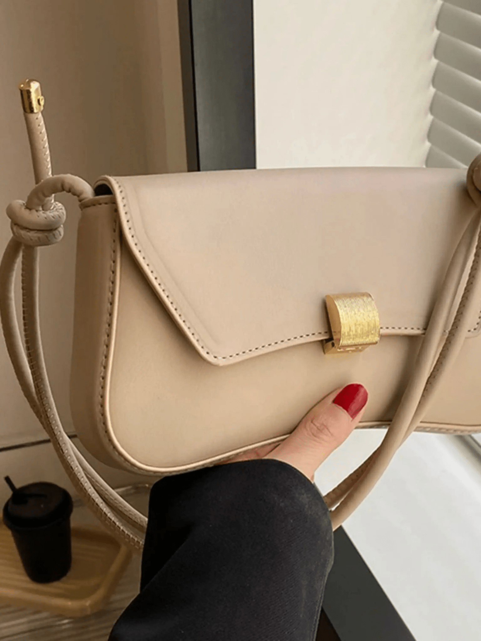 Elise | White Minimalist Shoulder Bag – Chic & Elegant - in Beige | Arvea Bags