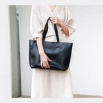 Emma | Black Leather Tote Bag – Classic & Versatile - in Black | Arvea Bags