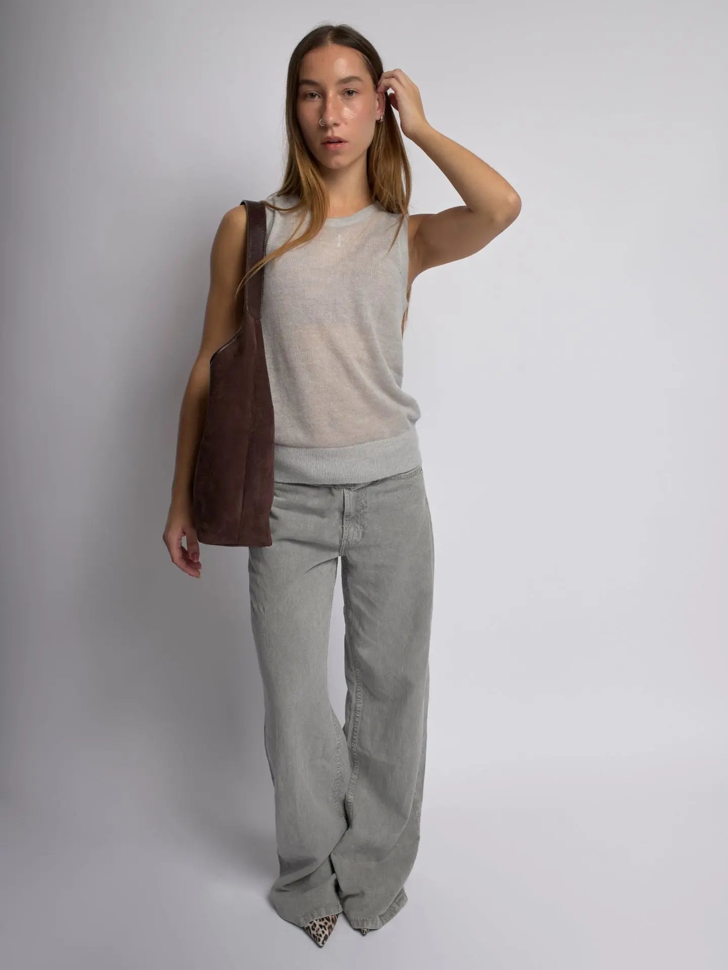 Evie | Minimal Vegan Suede Hobo Bag – Timeless & Chic - in Black | Arvea Bags