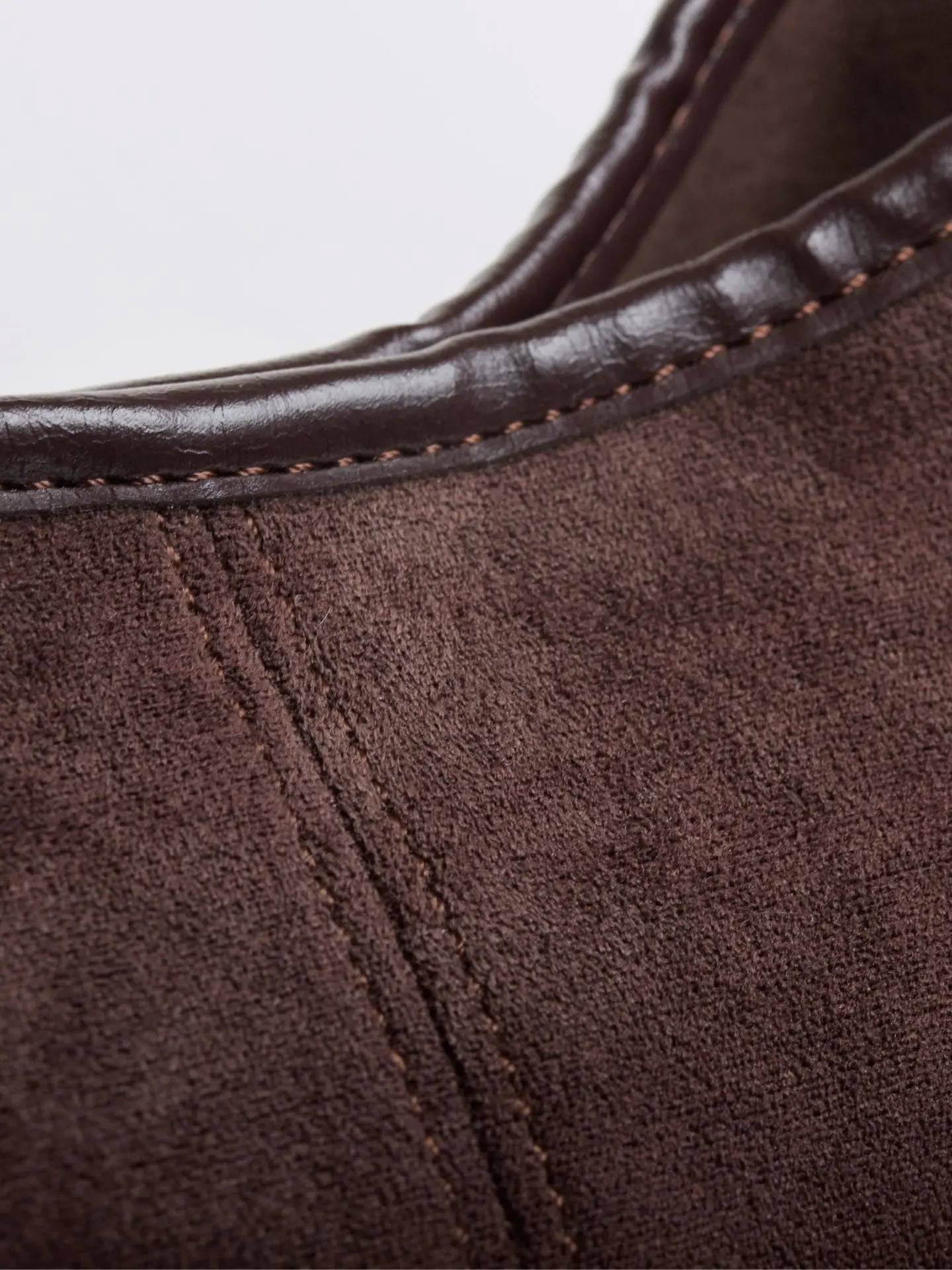 Evie | Minimal Vegan Suede Hobo Bag – Timeless & Chic - in Black | Arvea Bags