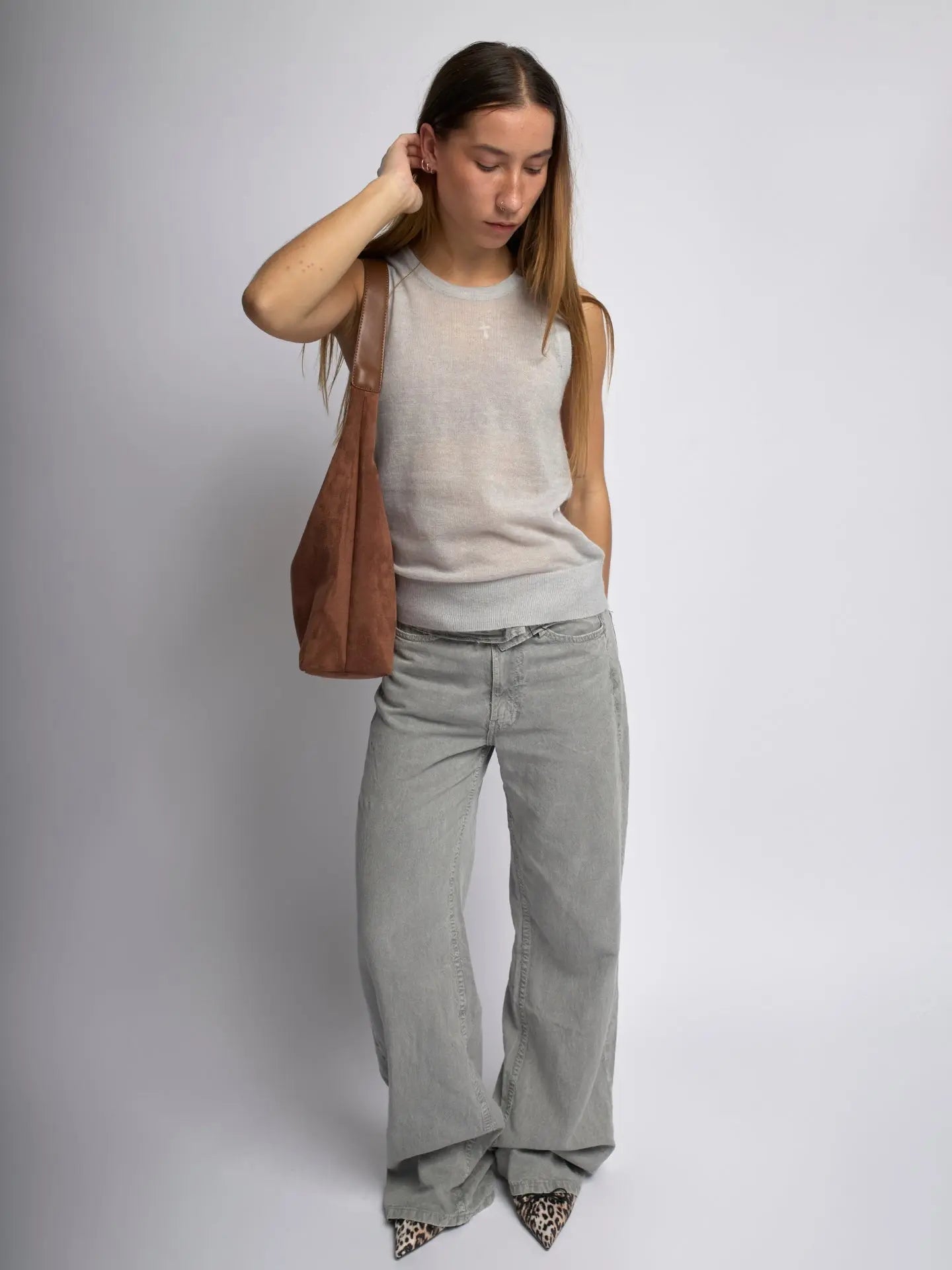 Evie | Minimal Vegan Suede Hobo Bag – Timeless & Chic - in Coffee | Arvea Bags