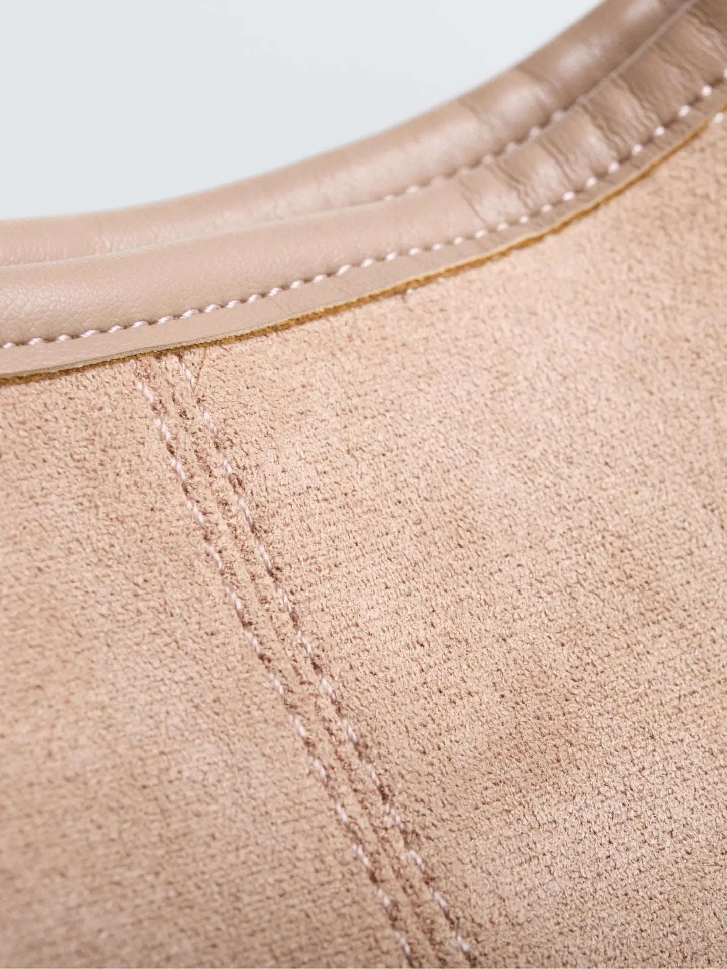 Evie | Minimal Vegan Suede Hobo Bag – Timeless & Chic - in Olive | Arvea Bags