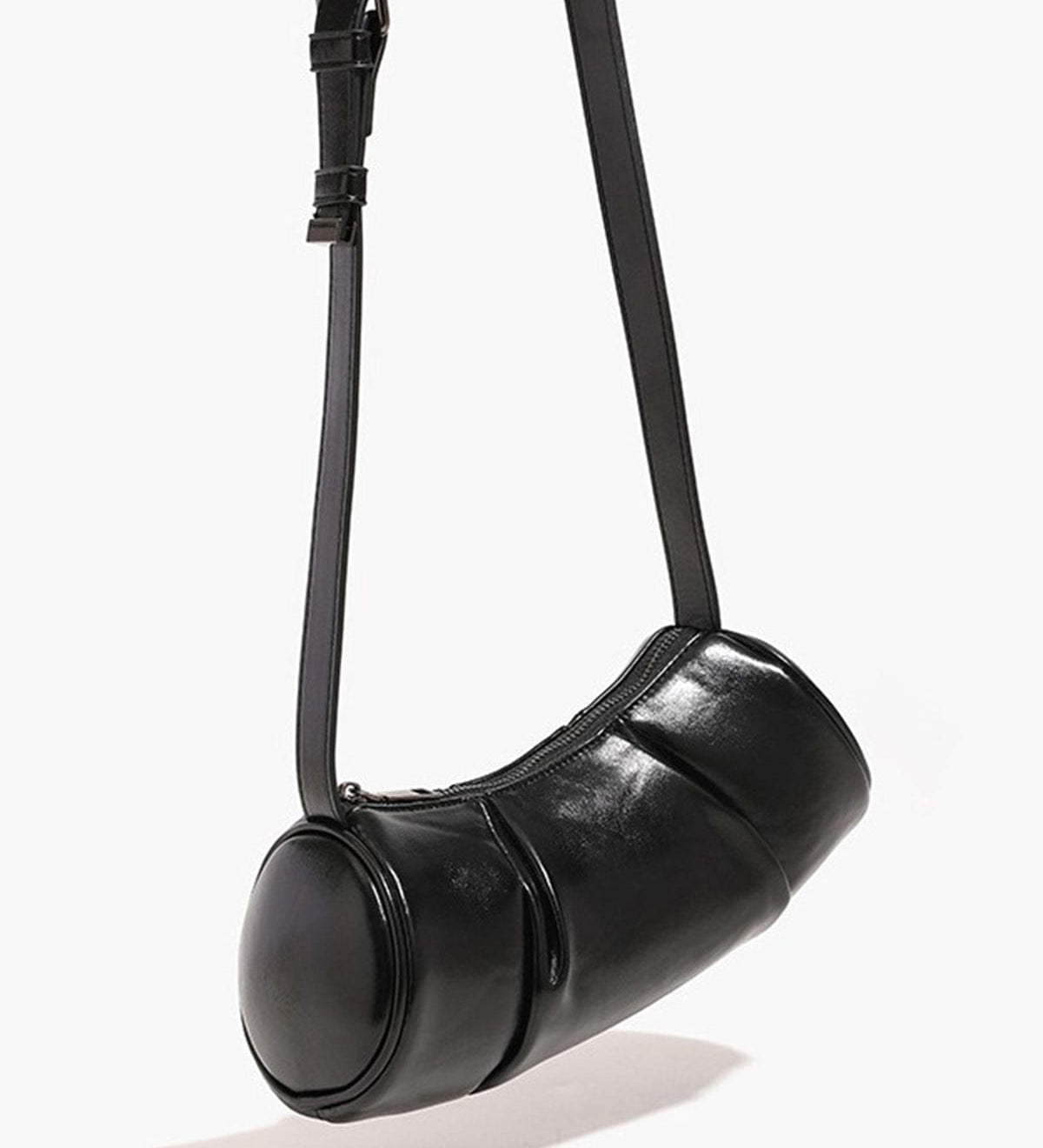 Evie | Pleated Leather Shoulder Bag – Chic & Timeless - in Black | Arvea Bags
