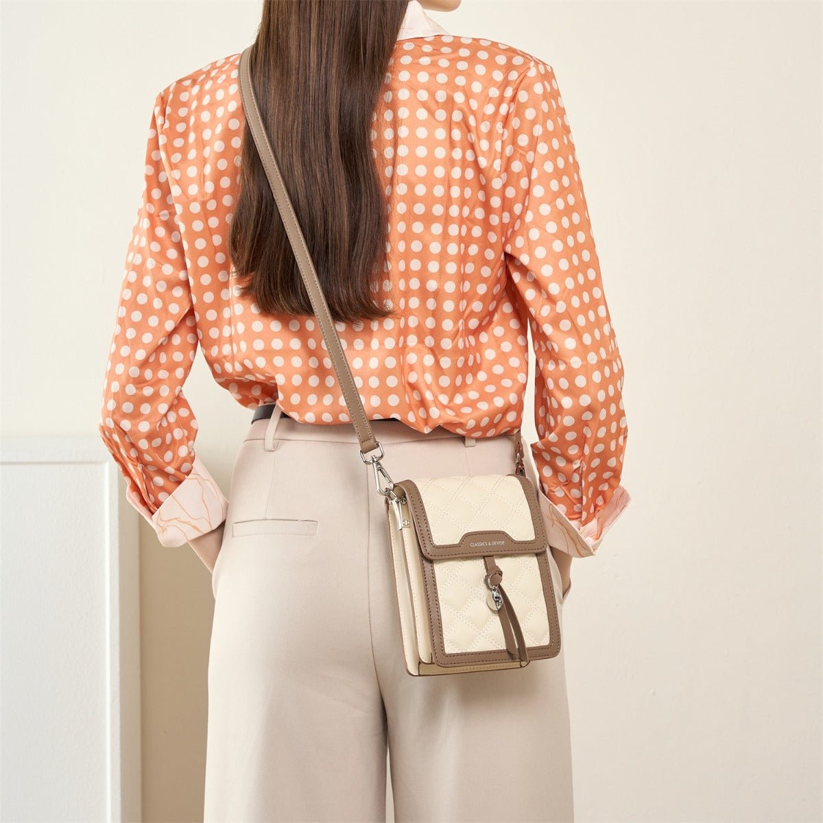 Galadriel | Beige Quilted Leather Crossbody Bag – Classic Elegance & Everyday Charm - in Beige | Arvea Bags