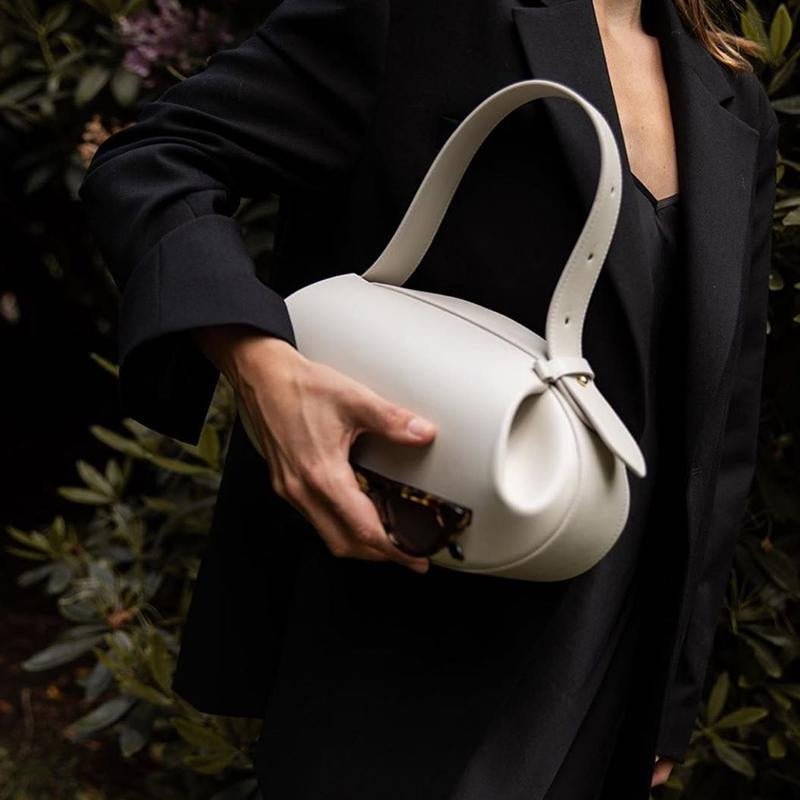Guinevere | Sculpted Brown Leather Shoulder Bag – Modern Elegance & Artistic Sophistication - in Brown | Arvea Bags