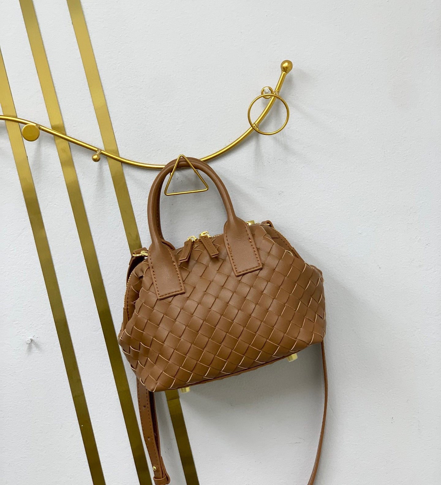 Hestia | Elegant Brown Woven Leather Handbag – Timeless Craftsmanship & Everyday Luxury - in Light Brown | Arvea Bags