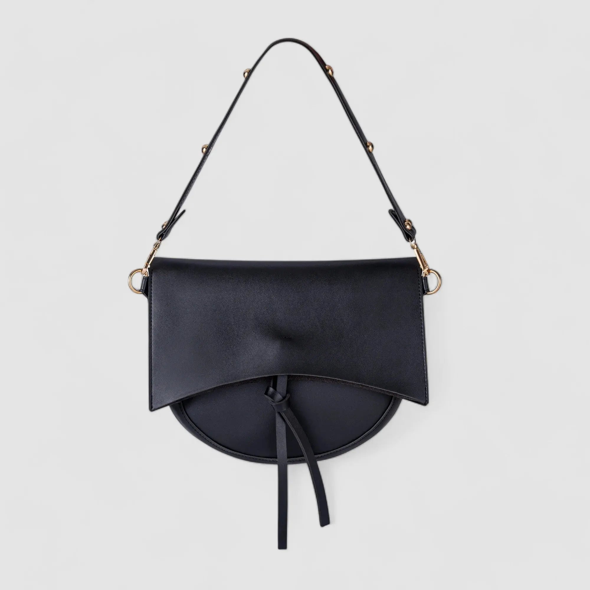 Isla | Contemporary Black Leather Crossbody – Sleek & Stylish - in Black | Arvea Bags