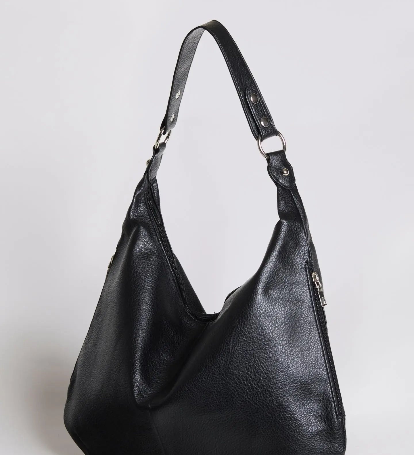 Kaia | Luxe Black Leather Hobo Bag – Timeless Elegance & Everyday Comfort - in Black | Arvea Bags