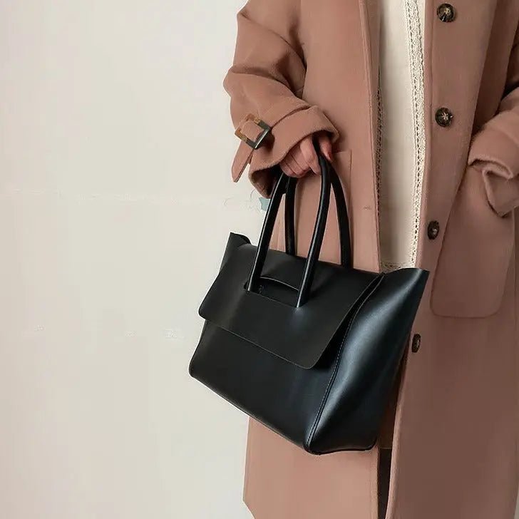 Katherine | Black Elegant Retro Tote – Timeless & Chic - in Black | Arvea Bags