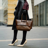 Katherine | Black Elegant Retro Tote – Timeless & Chic - in Brown | Arvea Bags