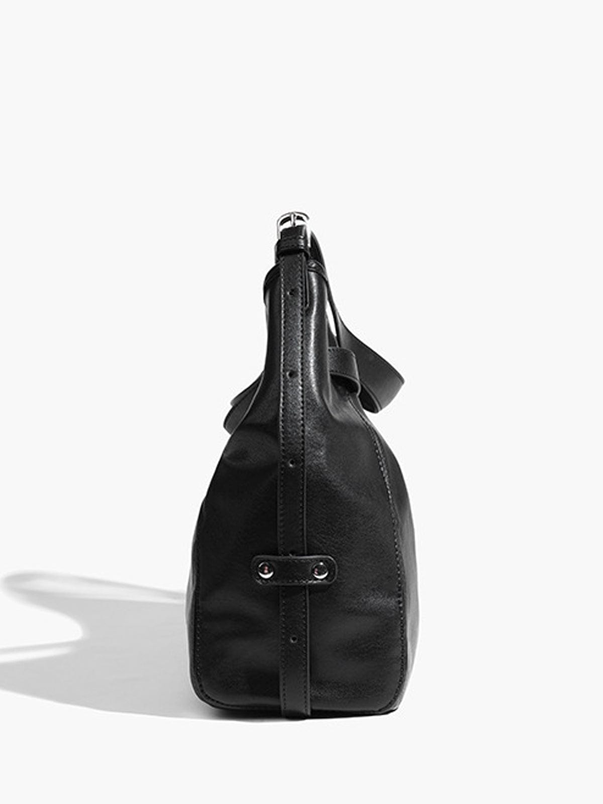 Kelly | Classic Black Leather Tote Bag – Sleek Design & Everyday Versatility - in Black | Arvea Bags