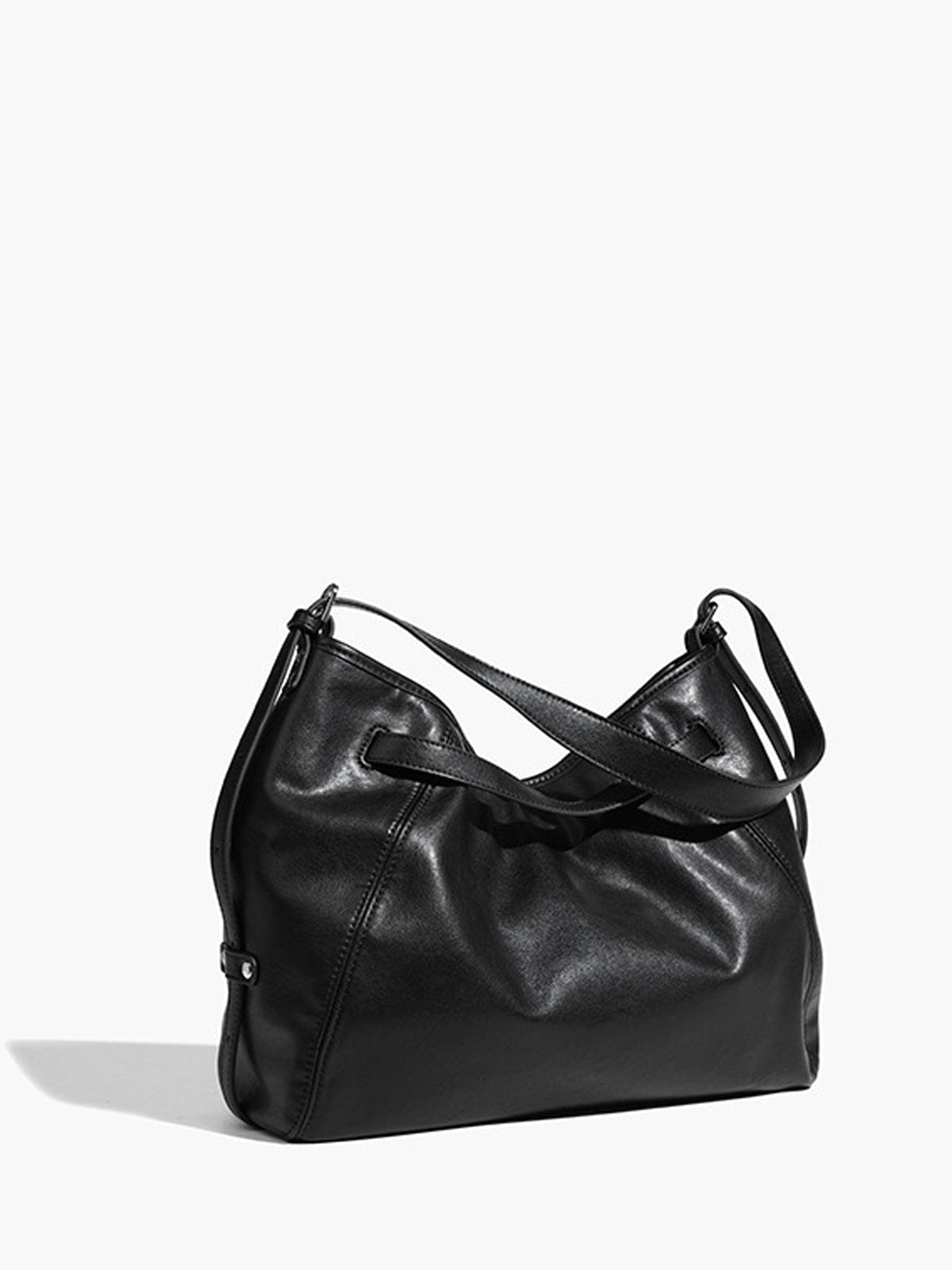 Kelly | Classic Black Leather Tote Bag – Sleek Design & Everyday Versatility - in Black | Arvea Bags