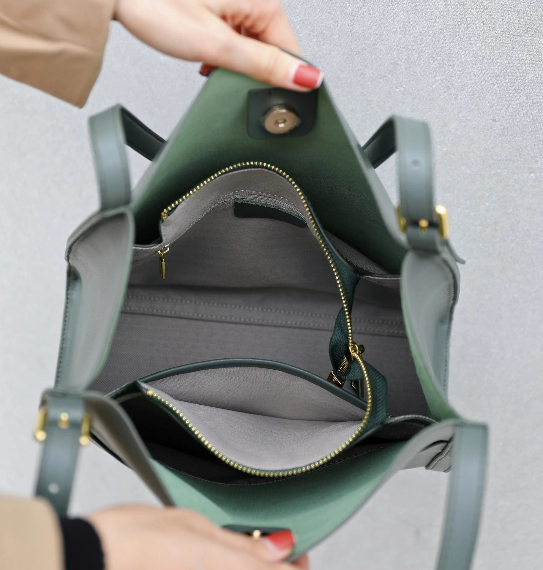 Klara | Genuine Leather Tote Bag – Minimalist Shoulder Handbag for Women - in Sage Green | Arvea Bags