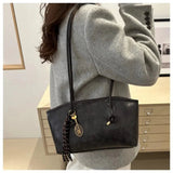 Large Vegan Leather Shoulder Bag – Stylish Everyday Handbag with Spacious Design - in Black | Arvea Bags
