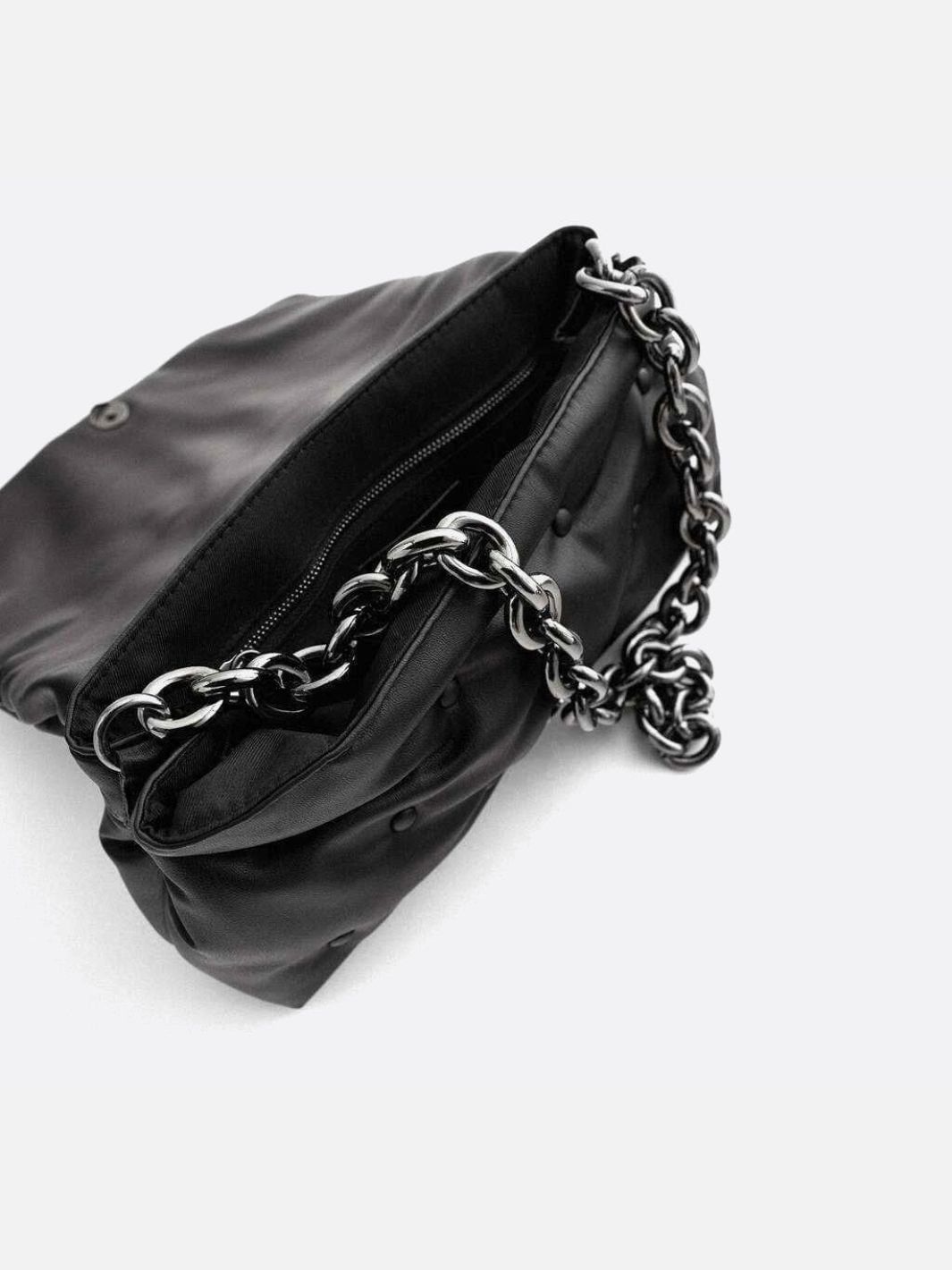Lie Chic Black Quilted Bag with Chain Strap - in Black | Arvea Bags