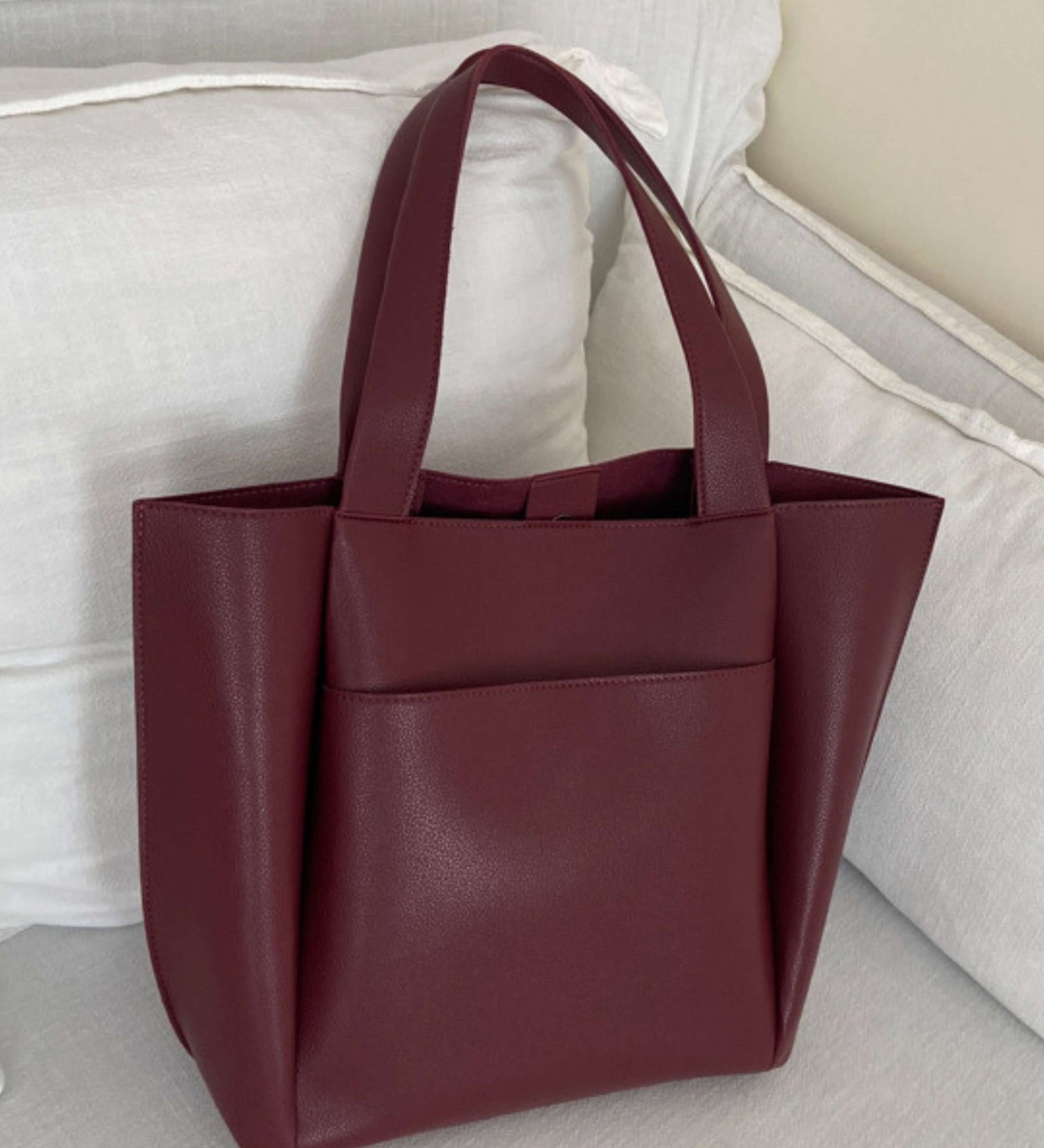 Lilly Structured Vegan Leather Tote – Simple, Sleek & Spacious - in Wine Red | Arvea Bags