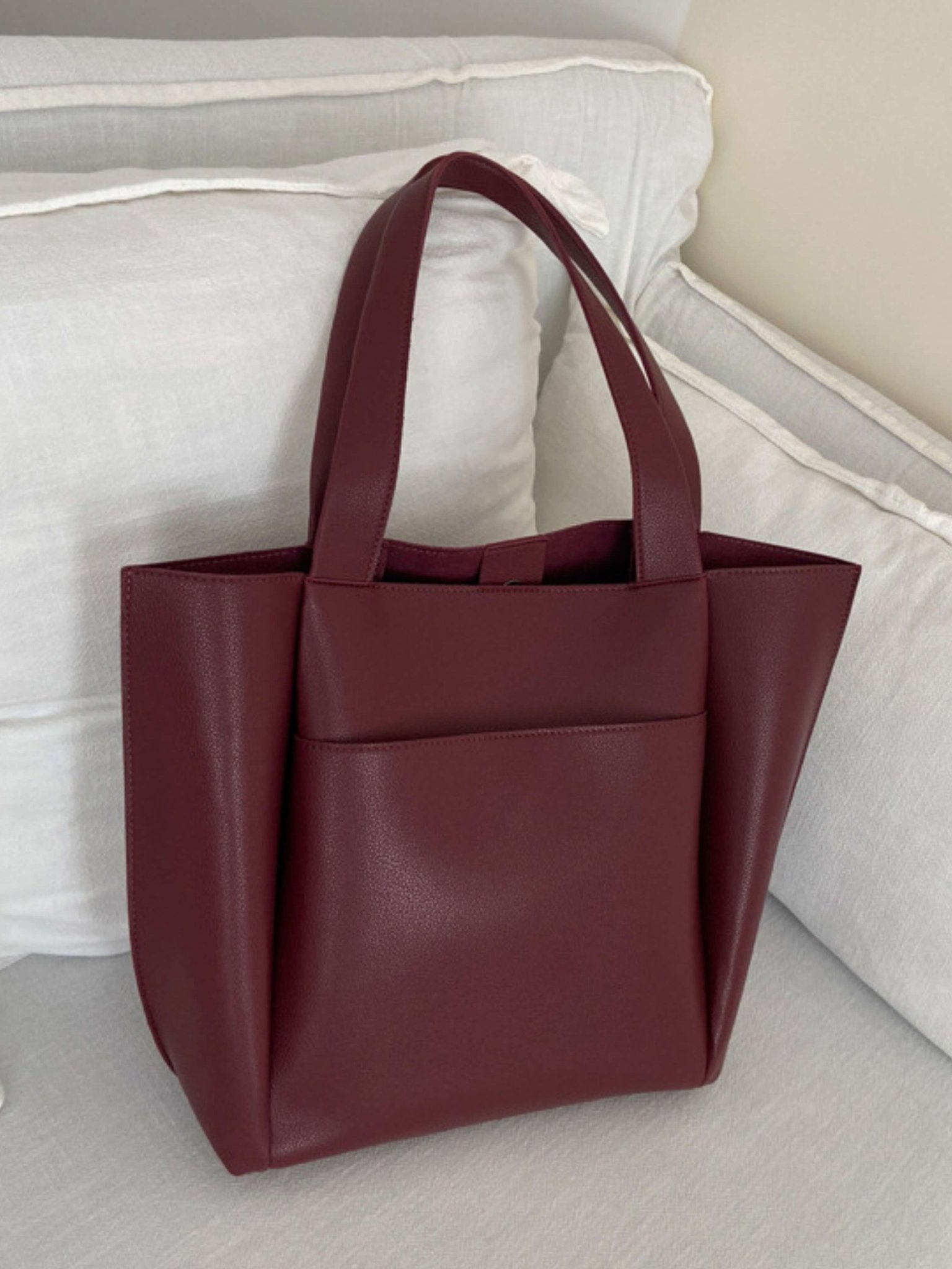 Lilly Structured Vegan Leather Tote – Simple, Sleek & Spacious - in Wine Red | Arvea Bags