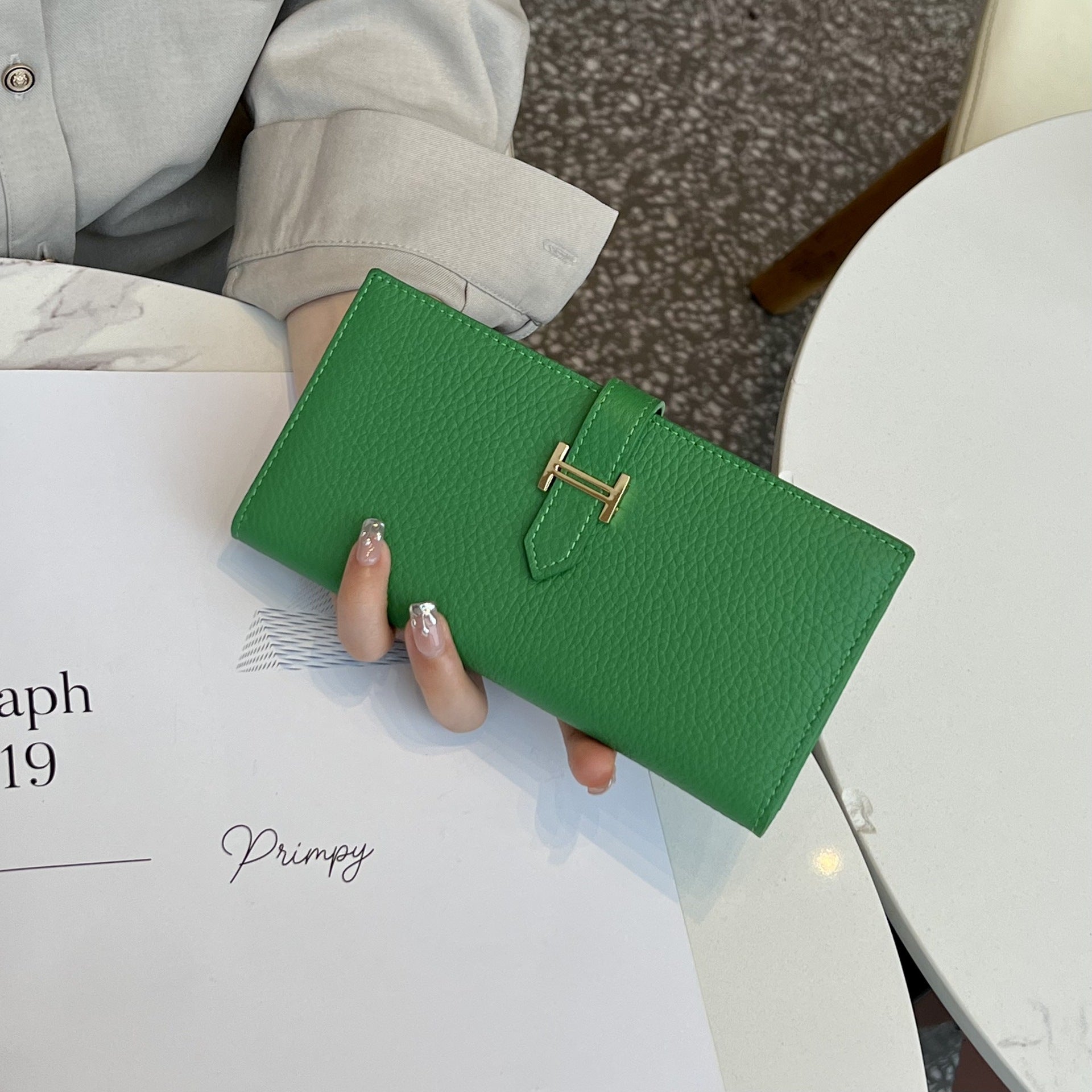 Lily | Black Pebbled Leather Wallet – Timeless Elegance & Functionality - in Green | Arvea Bags
