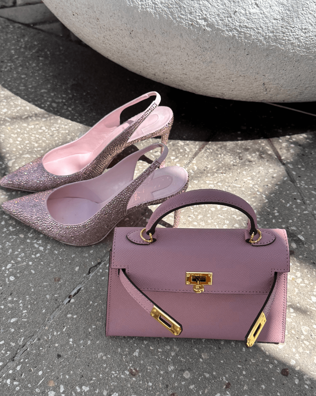 Lovellas Petite Top - Handle Leather Bag – Elegant Structured Satchel - in Salmon Pink | Arvea Bags