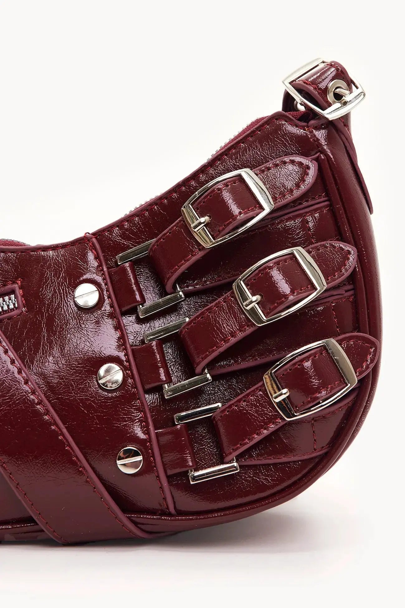 Madelon | Luxury Red Leather Shoulder Bag – Bold & Edgy - in Red | Arvea Bags