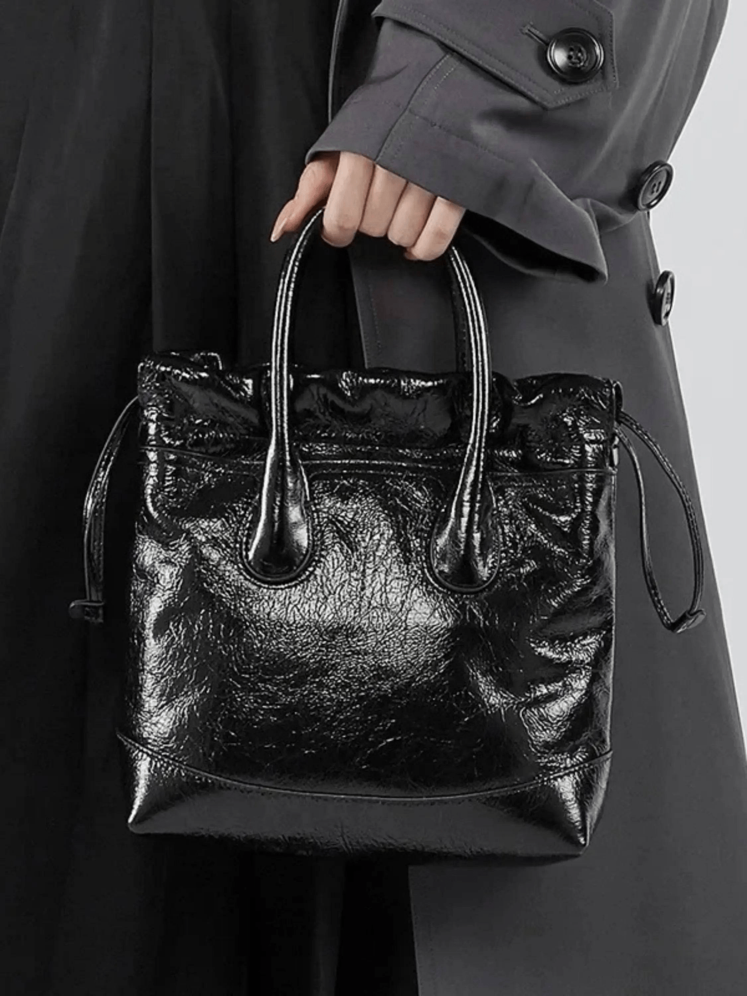 Maelora | Glossy Black Leather Drawstring Bag – Chic & Modern - in Black | Arvea Bags