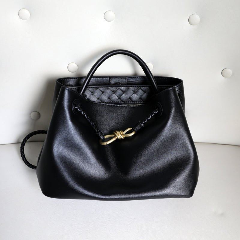 Melisande | Elegant Brown Leather Drawstring Bag – Chic & Timeless Design - in Black | Arvea Bags