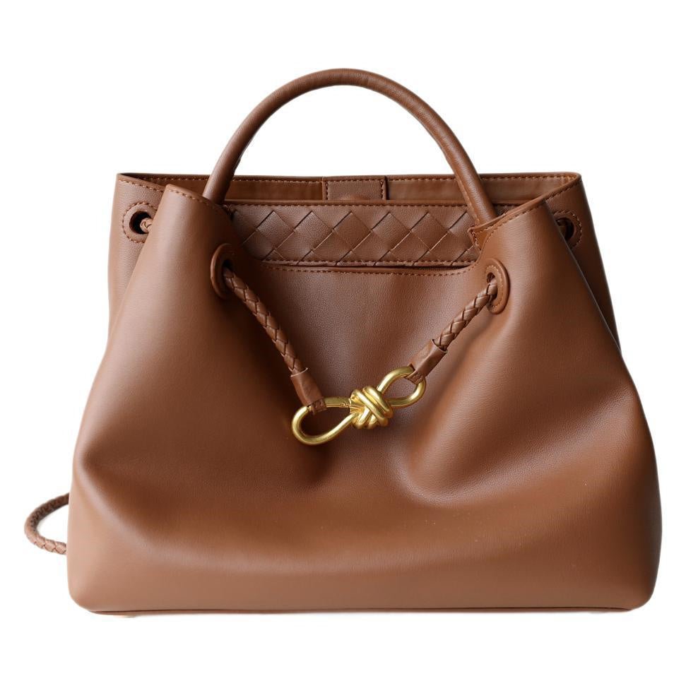 Melisande | Elegant Brown Leather Drawstring Bag – Chic & Timeless Design - in Grey | Arvea Bags