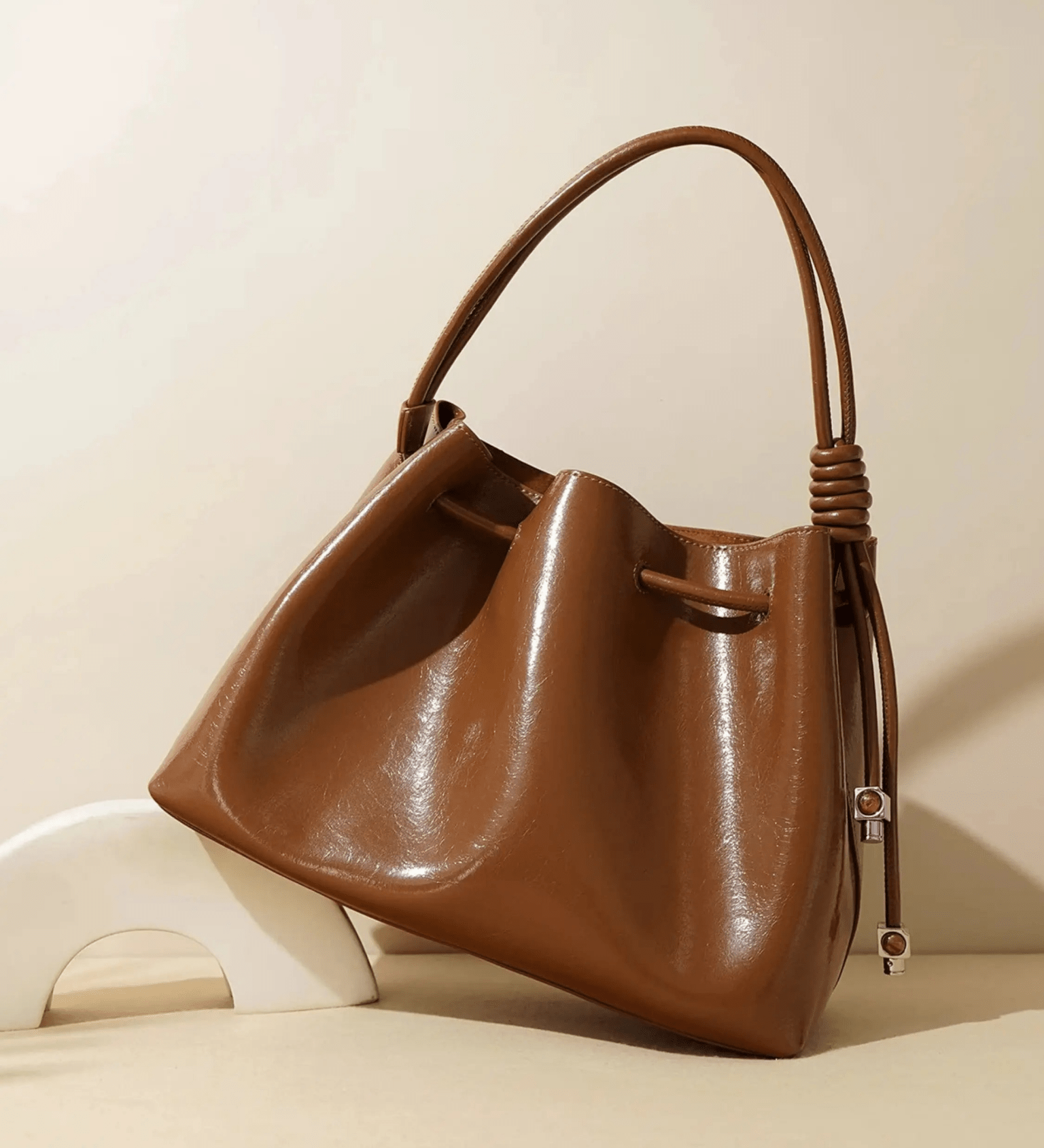 Mila | Luxe Caramel Leather Bucket Bag – Chic & Spacious - in Brown | Arvea Bags