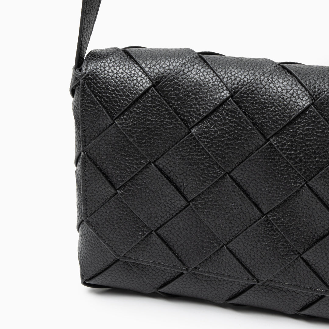 Monte Carlo Woven Leather - Look Crossbody Bag – Modern Structured Flap Bag for Women - in Black | Arvea Bags