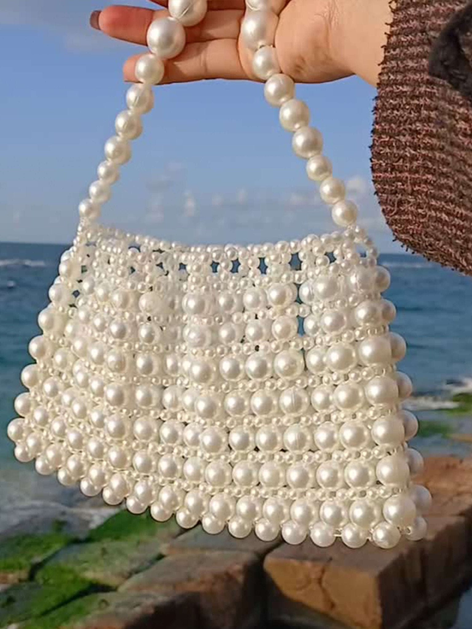 Pearl Beaded Top Handle Bag – Vintage - Inspired Handbag for Special Occasions - in White | Arvea Bags